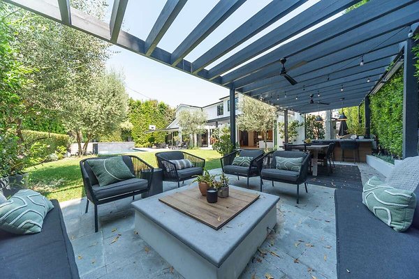 13860 patio 11