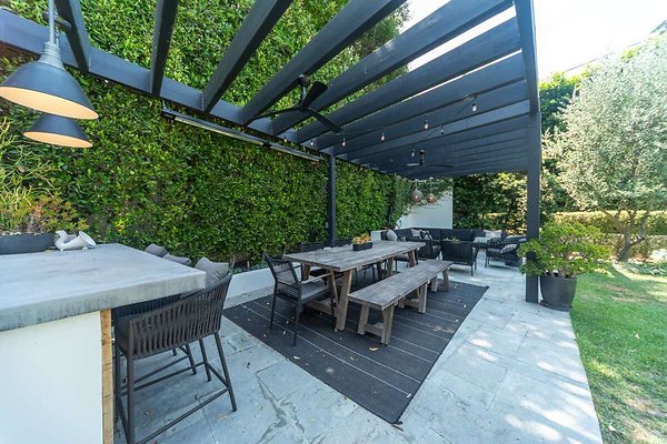 13860 patio 4