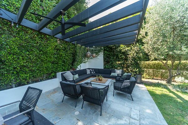 13860 patio 8