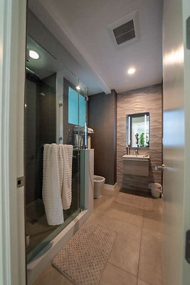 10546 bath 8