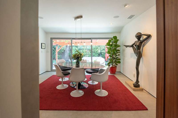 10546 dining 5