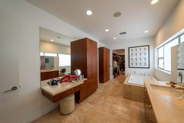 10546 bath 1