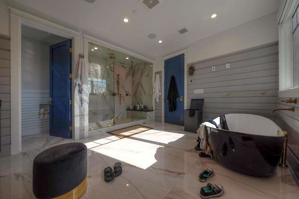 11295 bath 2