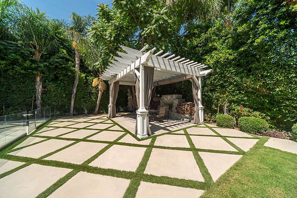 13474 patio 3