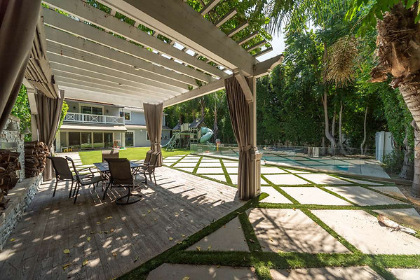 13474 patio 6