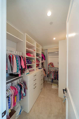 12350 closet 5