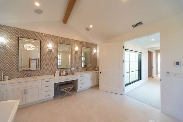 12350 bath 3