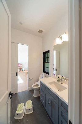 12350 bath 7