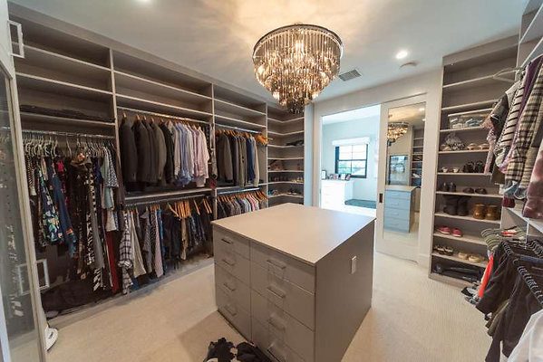 12350 closet 2