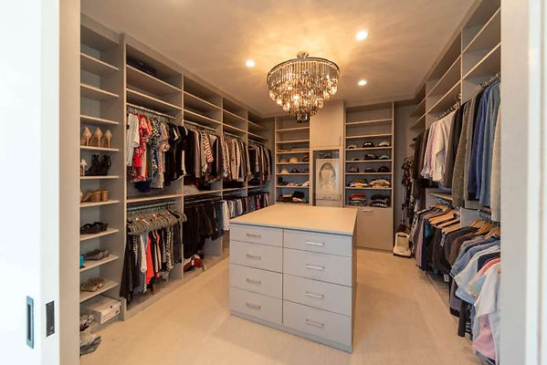 12350 closet 1