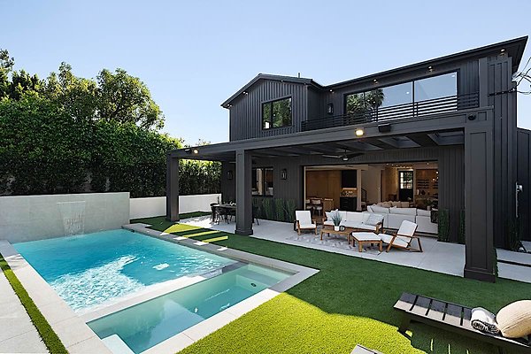 13967 patio 2