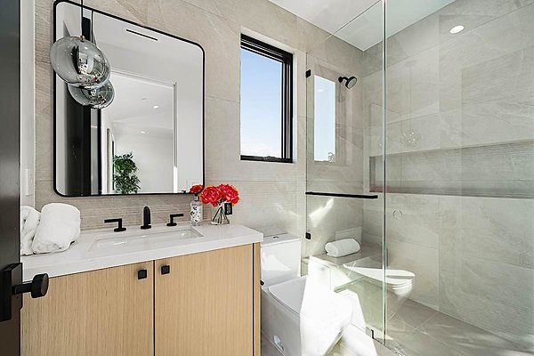 13967 bath 9