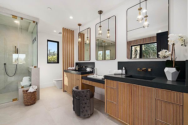 13967 bath 1