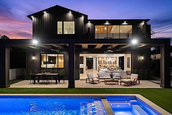 13967 patio 7