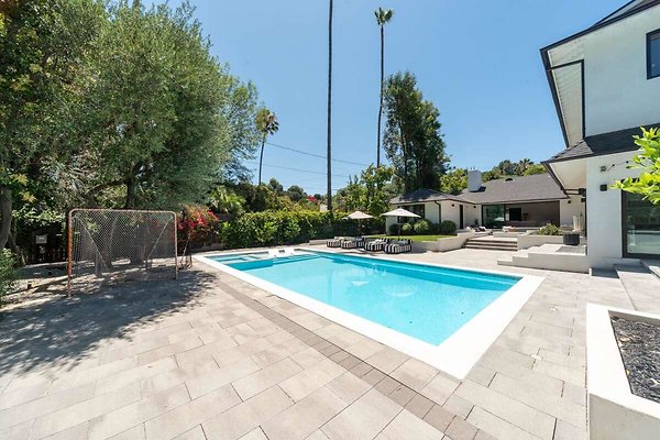 13789 pool 4