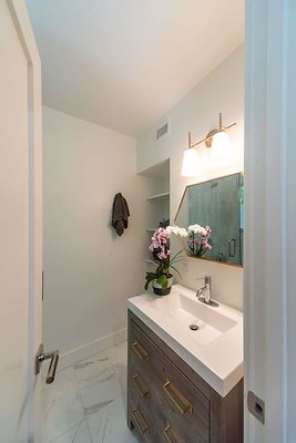 13789 bath 6
