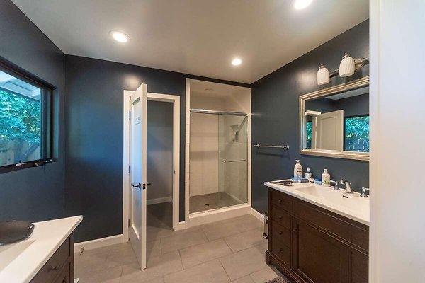 13789 bath 7
