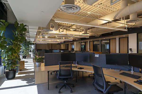 GHJ OFFICE-94