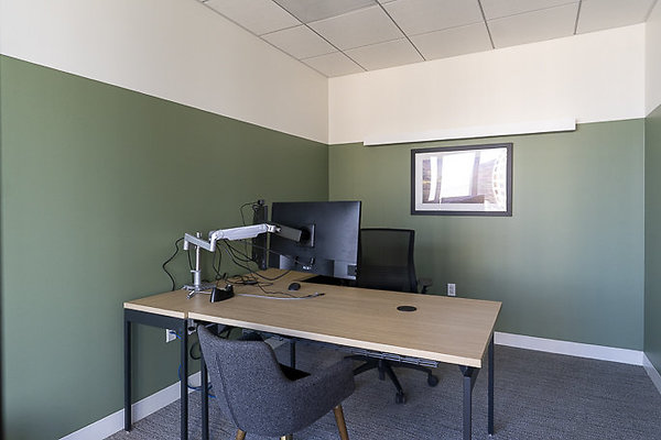 GHJ OFFICE-140