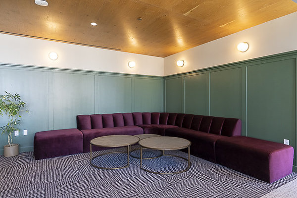 GHJ OFFICE-143