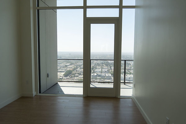 Landmark-Suite34thFloor17-e1691832082959