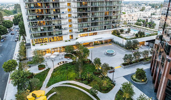 TheLandmark-LosAngeles Exterior-02