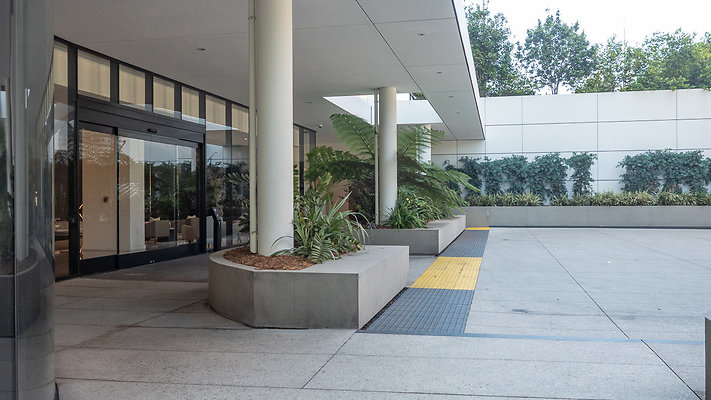 TheLandmark-LosAngeles Exterior-15