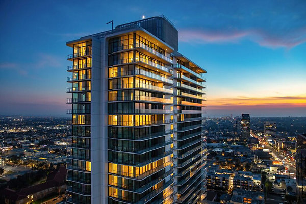 TheLandmark-LosAngeles Exterior-01