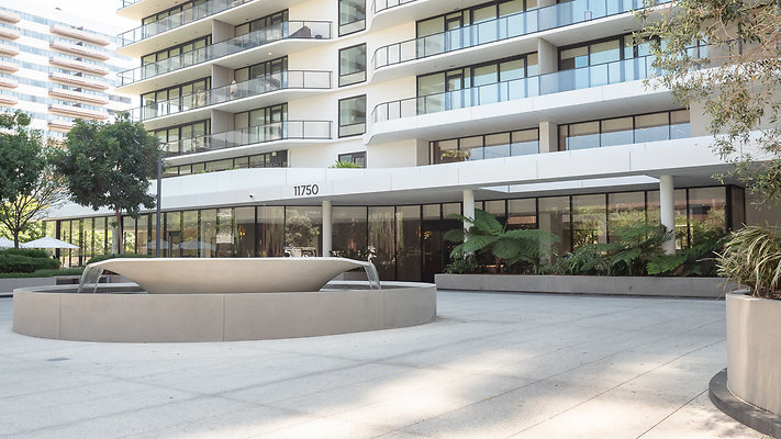 TheLandmark-LosAngeles Exterior-10