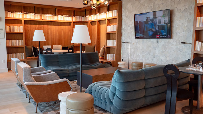 TheResidencesWestEdge-TerraceLounge-06