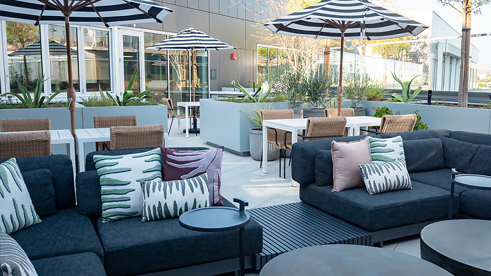 TheResidencesWestEdge-TheSkyBox-12