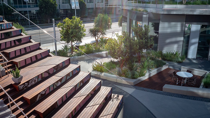 WestEdge-Courtyard-078