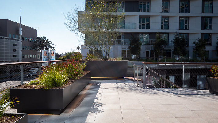 WestEdge-Courtyard-066
