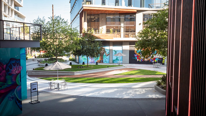 WestEdge-Courtyard-036-2