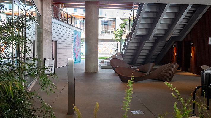 WestEdge-Courtyard-007