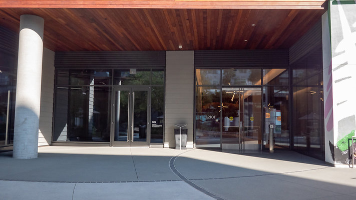 WestEdge-Courtyard-044