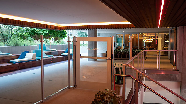 WestEdge-Courtyard-020