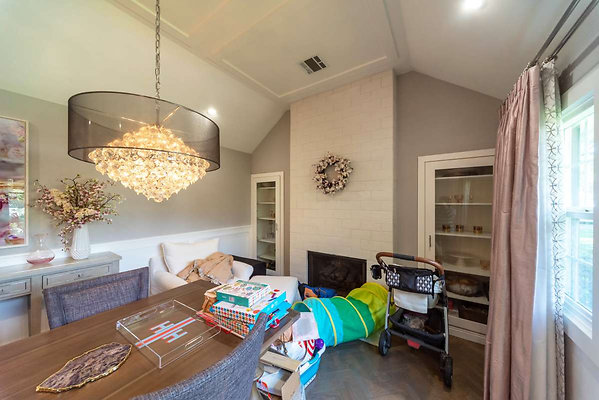 10536 dining 5