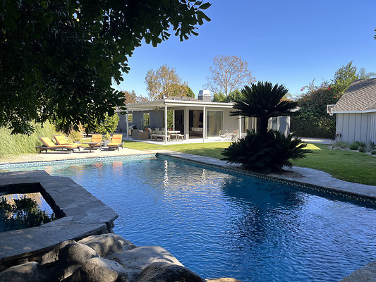10139 pool 3