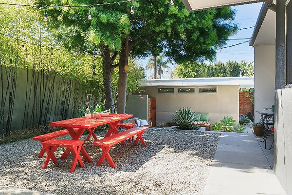 3161 patio 4