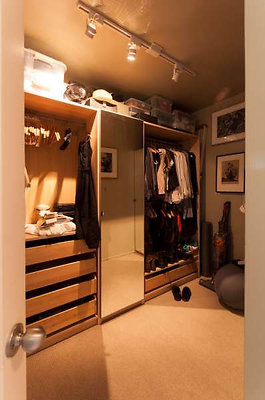 3161 closet 1