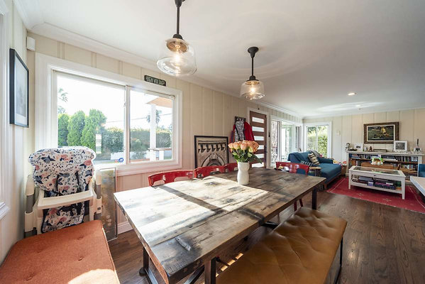 10623 dining 3