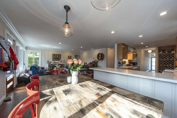 10623 dining 4
