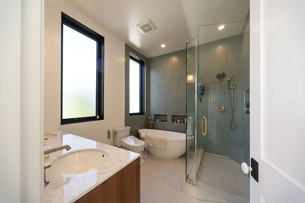10623 bath 1
