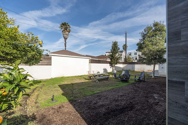 10623 garden 1