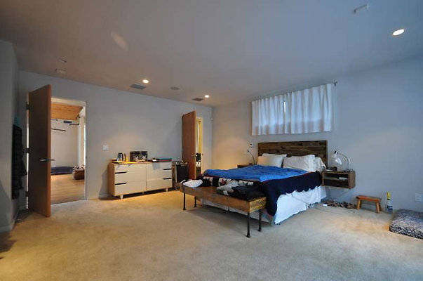 9568 bed 2