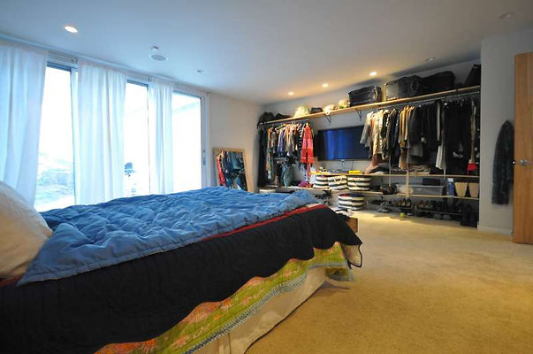 9568 bed 3