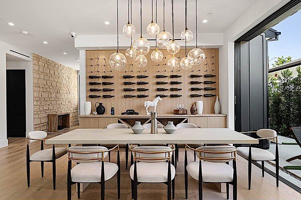 13967 dining 4
