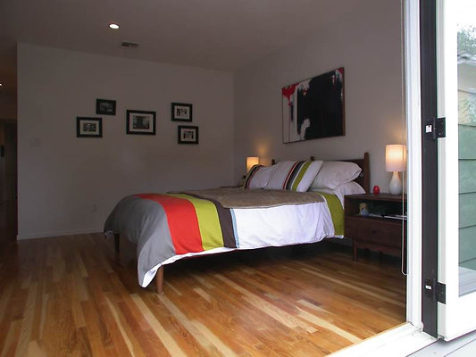 8369 bed 3