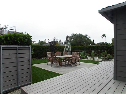 8369 patio 2
